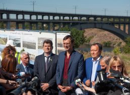 Володимир Омелян