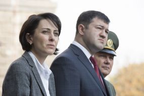 Khatiya Dekanoyidze, Roman Nasirov, Viktor Nazarenko