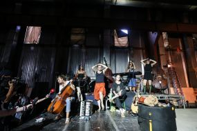 Repetition of "Dakh Daughters"