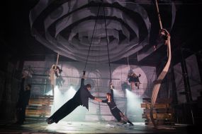 Circus-cabaret-Baby-Babylon and Dakh Daughters band