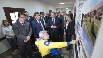 Volodymyr Groisman in Western rehabilitation and sports center