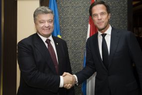 Petro Poroshenko and Mark Rutte
