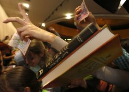 Presentation of the eighth story in the Harry Potter series