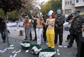 The action near the US Embassy building