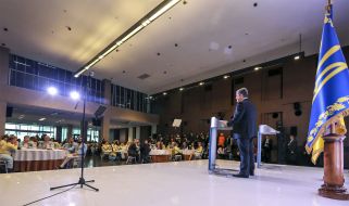 Petro Poroshenko with sportsman