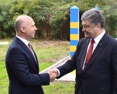 Petro Poroshenko and Pavel Philip