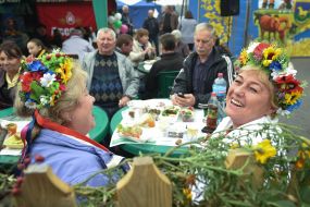 Pokrovskii Fair in Zaporizhzhua