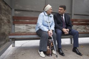 Vladimir Groisman with elderly woman