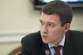 Євген Барах