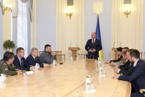 Andrew Paruby at a meeting with members of the participating ATO