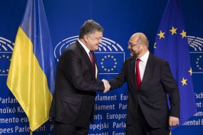 Petro Poroshenko and Martin Schulz