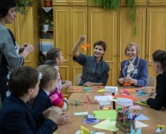 Марина Порошенко під час відвідання інклюзивної школи