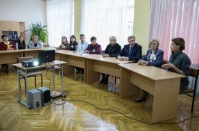 Марина Порошенко під час відвідання інклюзивної школи