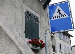 Село Эрманс в Швейцарии