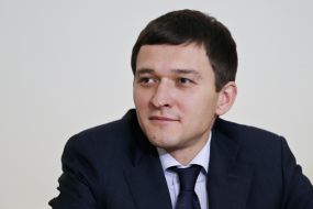 Євген Барах