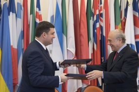 Vladimir Groisman and Jose Angel Gurria