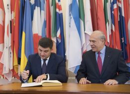 Vladimir Groisman and Jose Angel Gurria