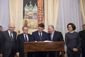 Meeting of Vladimir Groisman and Gerard Larche