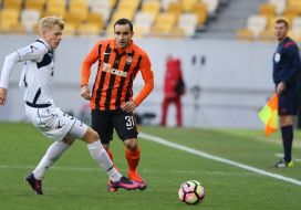 Playing moment of match