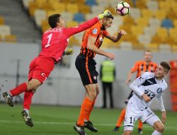 Playing moment of match