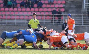 Playing moment of match