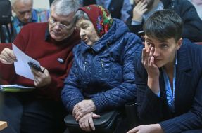 Віктор Чевгуз, Марія та Надія Савченко