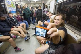 Флешмоб "Поездка в трусах в метро"