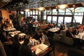 Аукціон дитячих картин Charity Day в ресторані