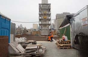 The restoration of the obelisk in honor of Kiev hero-city
