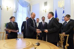 Andrei Paruby and Yuli-Yoel Edelstein