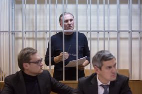 Oleksandr Yefremov,  Andrei Smirnov