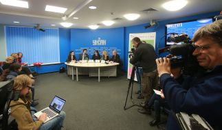 Press conference participants