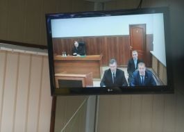 Viktor Yanukovych and his lawyer Vitaliy Serdyuk