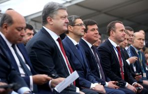 Petro Poroshenko and Suma Chakrabarti