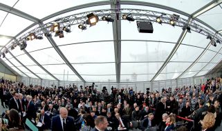 The ceremony of impending completion of the Arch at "Shelter"