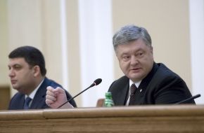 Petro Poroshenko and Volodymyr Groisman