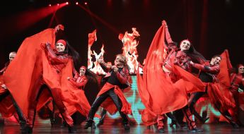 Show "ETNOEVOLYuTsiYa."