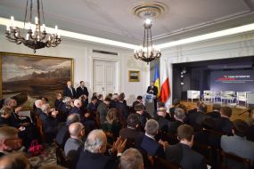 Petro Poroshenko at a conference