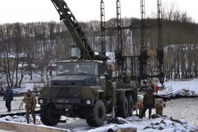 Construction of the bridge across the Yuzhni Bug