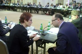 Марі Йованович і Микола Полозов