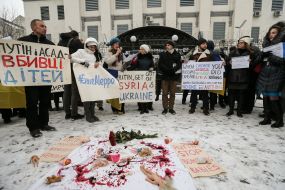 The protest against the bombing of Aleppo at Russian embassy