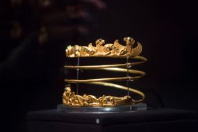 Grivna (neck decoration)