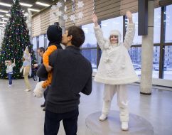 Children during the interactive entertainment