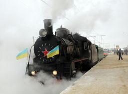 Ретро-поезд на станции