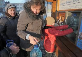 Stand-machine for sale of drinking water