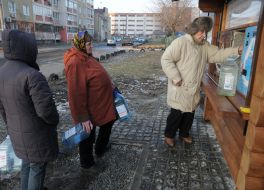 Stand-machine for sale of drinking water