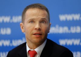 Юрий Деревянко