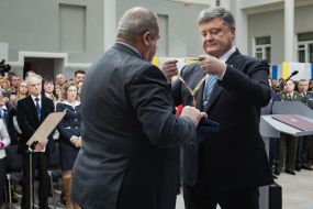 Petr Poroshenko, Refat Chubarov