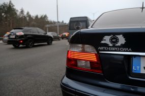 Owners of cars with foreign registration blocked the entrance to Kyiv
