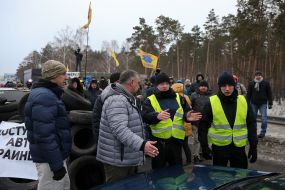 Owners of cars with foreign registration blocked the entrance to Kyiv